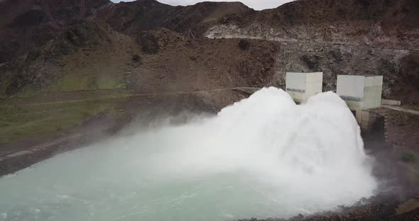 Dam with Large Discharge Pressure of the Water