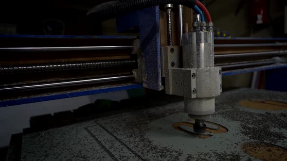 a Working Automatic Machine for Curly Metal Cutting
