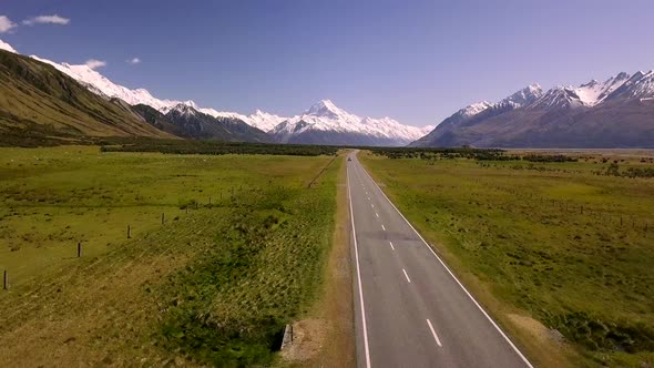 Driving to Mt Cook in New Zealand