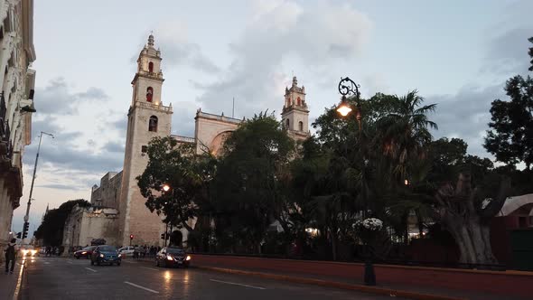 View of the Catedral de San Ildefonso, Merida, Yacatan, Mexico, at dusk.