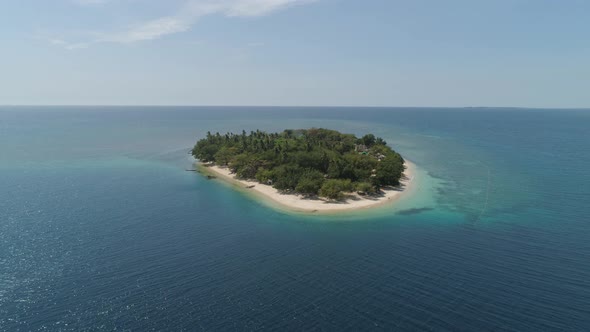 Tropical Island Putipot with Beach