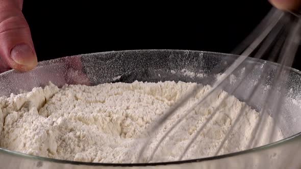 Preparing a dry flour mixture from flour