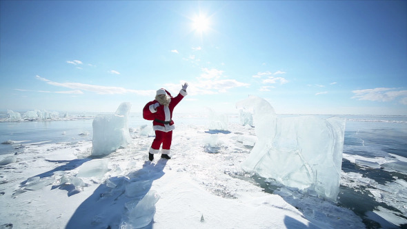 Santa Passes Glacial Horses alt