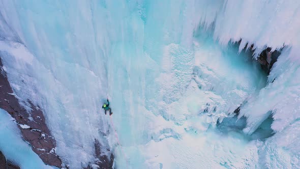 Mountaineer Man is Leading on Ice