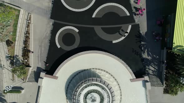 Aerial view of a fountain in a park