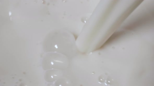 White Liquid alt