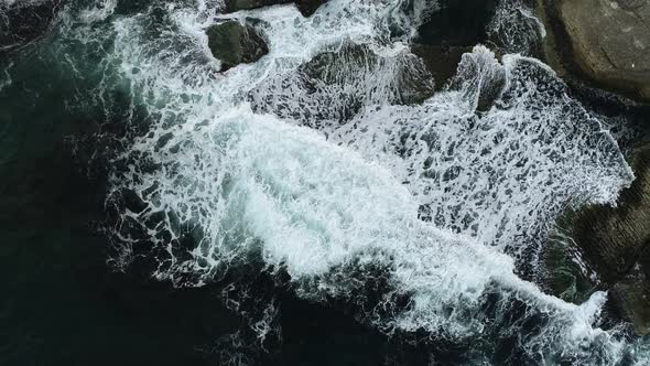 Sea and Sea Waves And Rocks, Pembe Kayalar