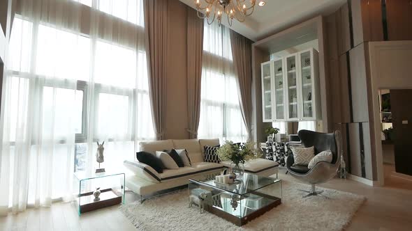 Luxurious Double Volume Living Area Decoration