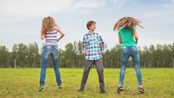 Teens Dancing alt