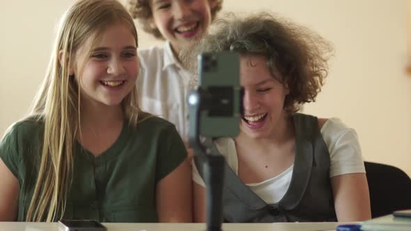 Schoolchildren Shoot Video Trends for Social Media