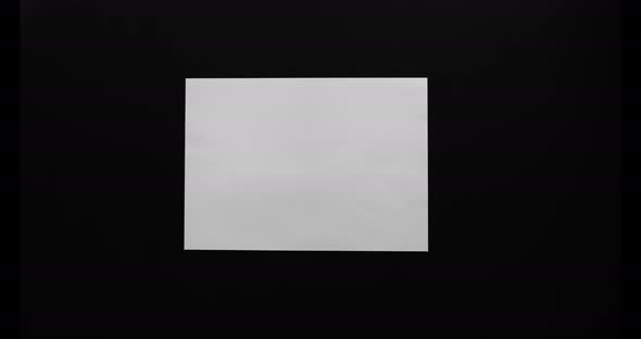 Paper crumple stop motion. alt