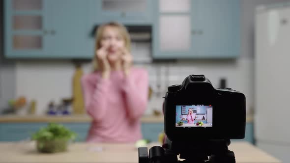 Young Woman Talks to Camera About Benefits of Using Natural Products Instead of Eye Patches