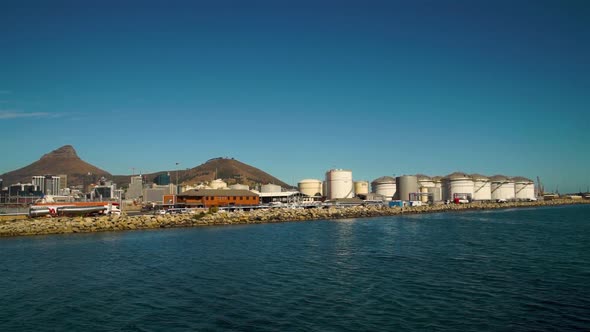 Oil. Oil reserves. Tanks Refinery. Bunkering. Power engineering. Cape Town. South Africa.