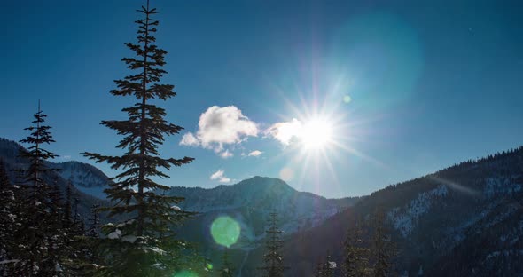 Timelapse Sunny Day Sun Crossing Sky Stevens Pass Washington Establishing Shot