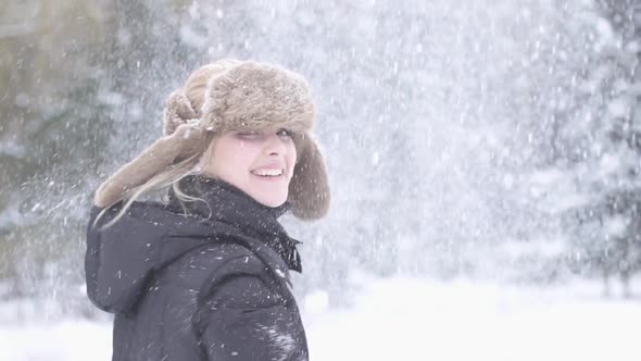Happiness Lifestyle Portrait of Attractive Female Person Having Fun in Snow Weather alt