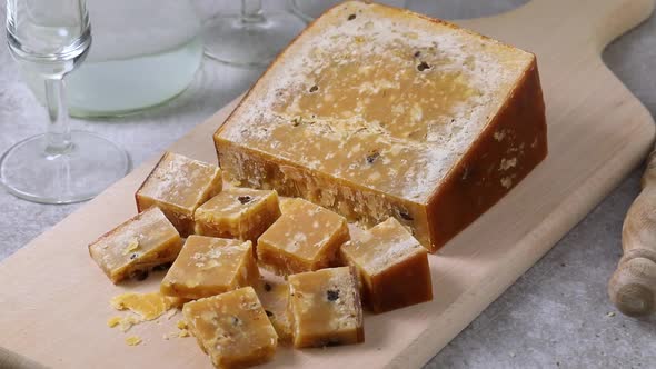 Traditional 5 year old mature old Dutch clove cheese and cubes 