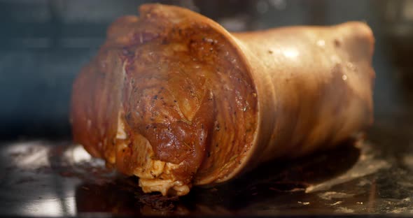 Timelapse Pork Knuckle Is Baked in Oven