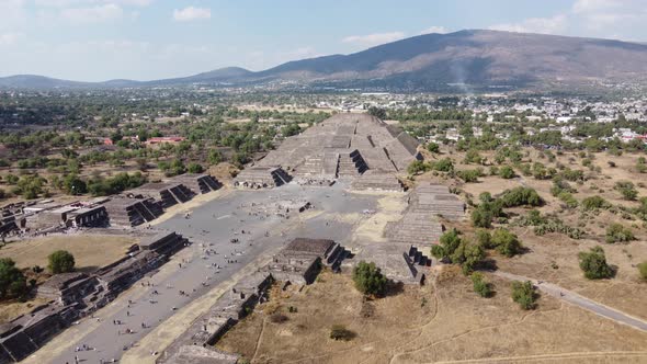 top view drone pyramids Teotihuacán mexico in calzada de los muertos, pyramid of sun and moon