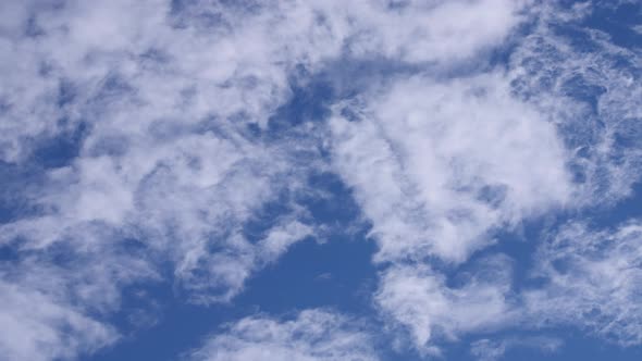 Stratus clouds in the sky alt