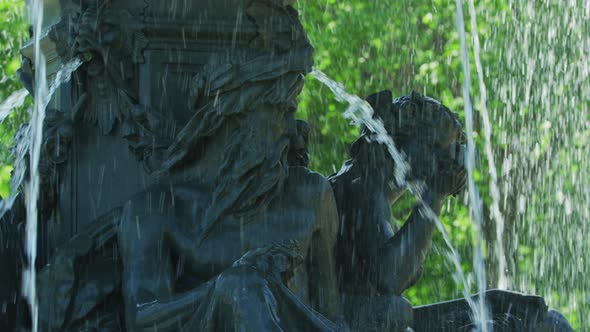 Sculptures at Tourny Fountain