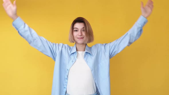 Home Gesture Mortgage Insurance Woman Gif Loop alt