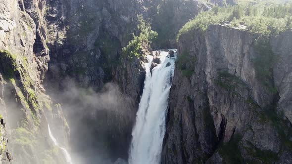 Revealing the amazing Vøringsfossen in Hardanger, Norway