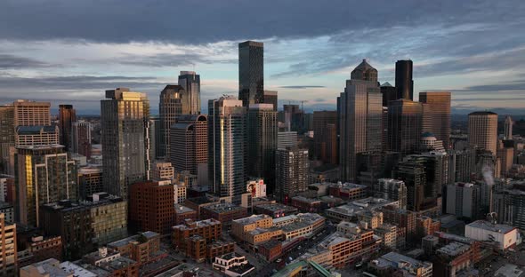 Aerial View Seattle Washington Clear Summer Day at Dusk 4K UHD