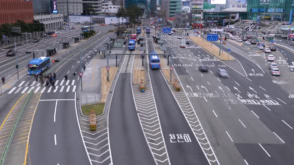 Seoul Station Road Traffic