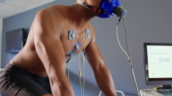 Cyclist using metabolic gas analyser