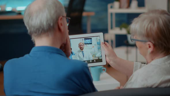 Elder Patients with Toothache Using Videocall to Talk to Dentist