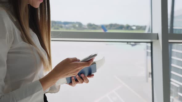 Close Up of Business Woman's Hands Using Smartphone Send Text Messages at the