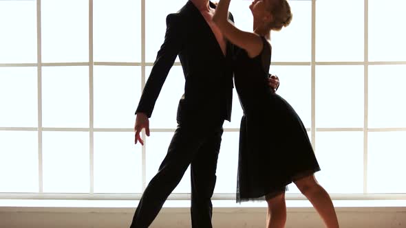 Ballet Couple Train Dance Moves