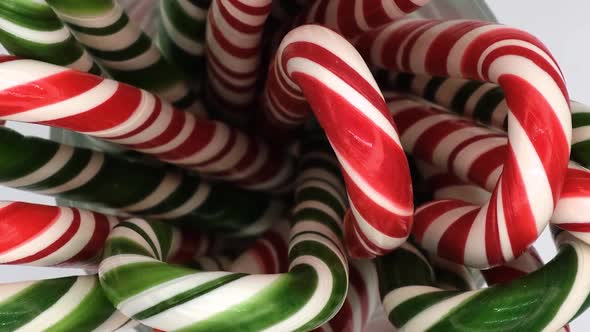 Vertical orientation video: Christmas candy cane caramels