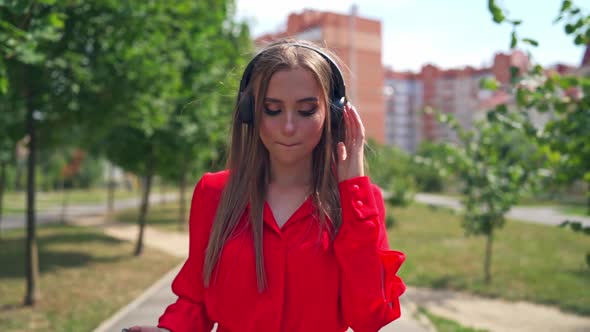 Attractive woman with headphones. 