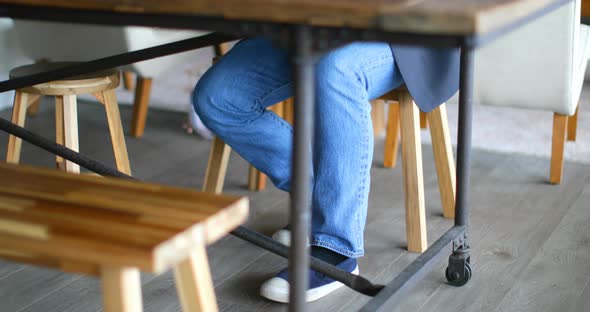 Businessman using laptop on table 4k