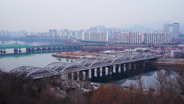 Seoul Han River Traffic