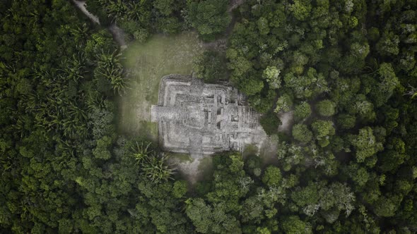 Zona Arqueológica Chacchoben México