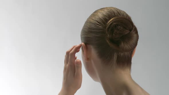 Woman touching her hair, Slow Motion alt
