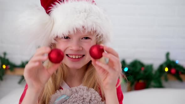 Portrait Christmas Girl