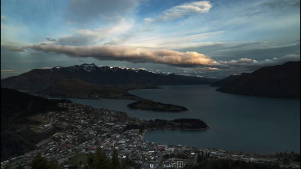 panning day to night time lapse from skyline in queenstown