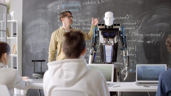 Quantum Robot in Classroom