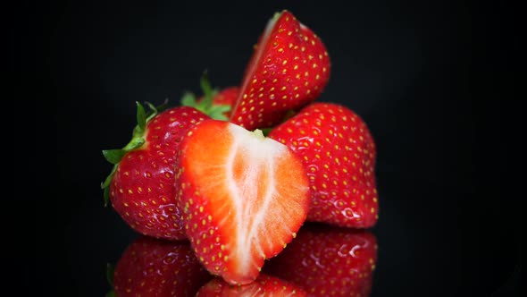 Seasonal fruity eco strawberries bunch on turntable