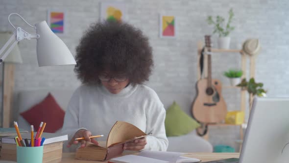 Portrait African American Students Woman with an Afro Hairstyle