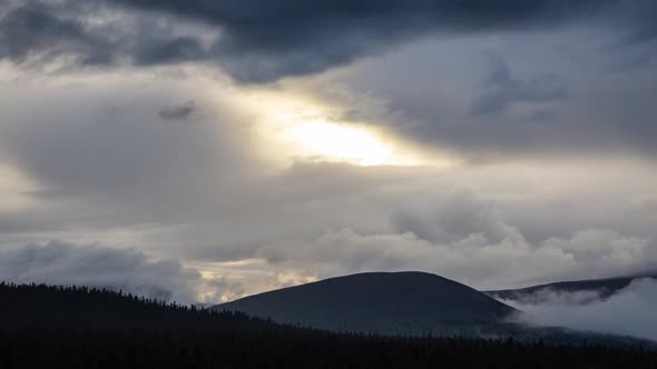 Time Lapse of Beautful Sunset with Clouds and Mountains