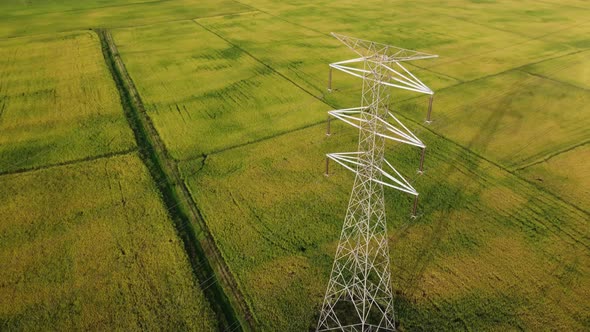Tracking electric pylon in field