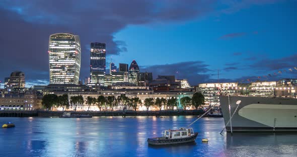 Day to night timelapse ofthe riverside in London