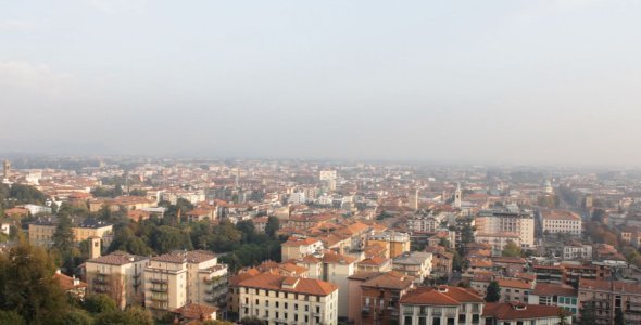 Bergamo City Panorama Focus Shift