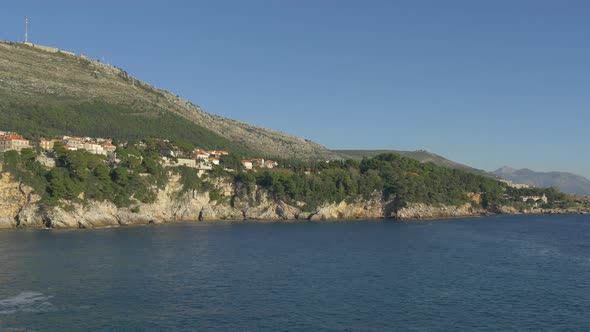 Pan right of the coastline in Dubrovnik