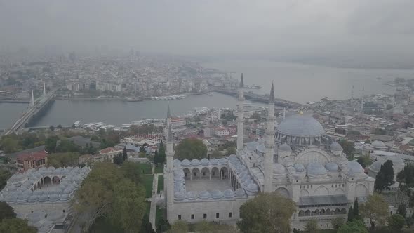 Aerial footage of Suleymaniye Mosque from a foggy day dlog 08