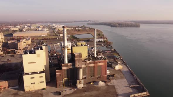 Wyandotte Power Plant In Detroit River Closed - Coal To Natural Gas Conversion For Power Generation